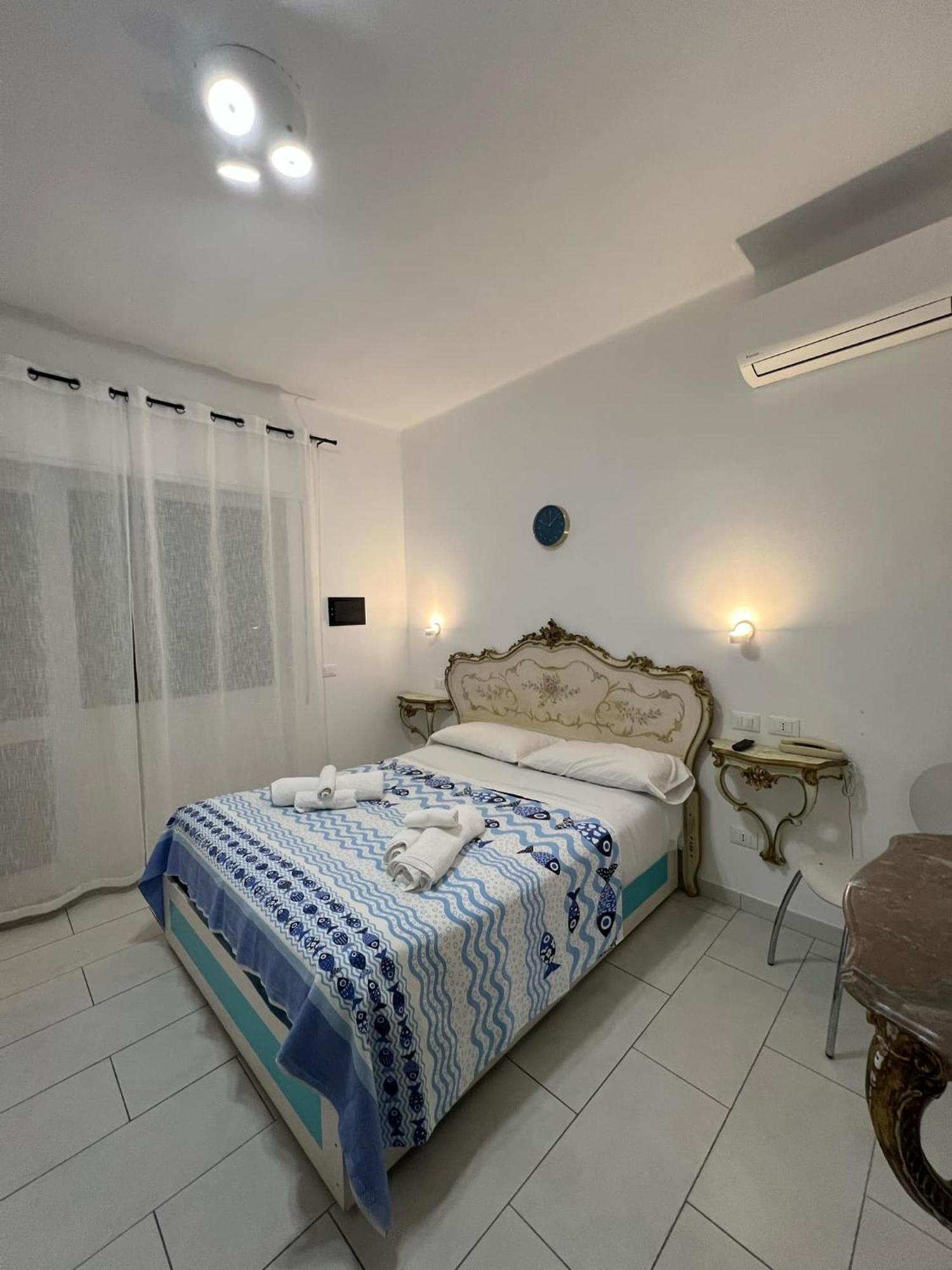 Bike Hotel Oasi Finale Ligure Extérieur photo