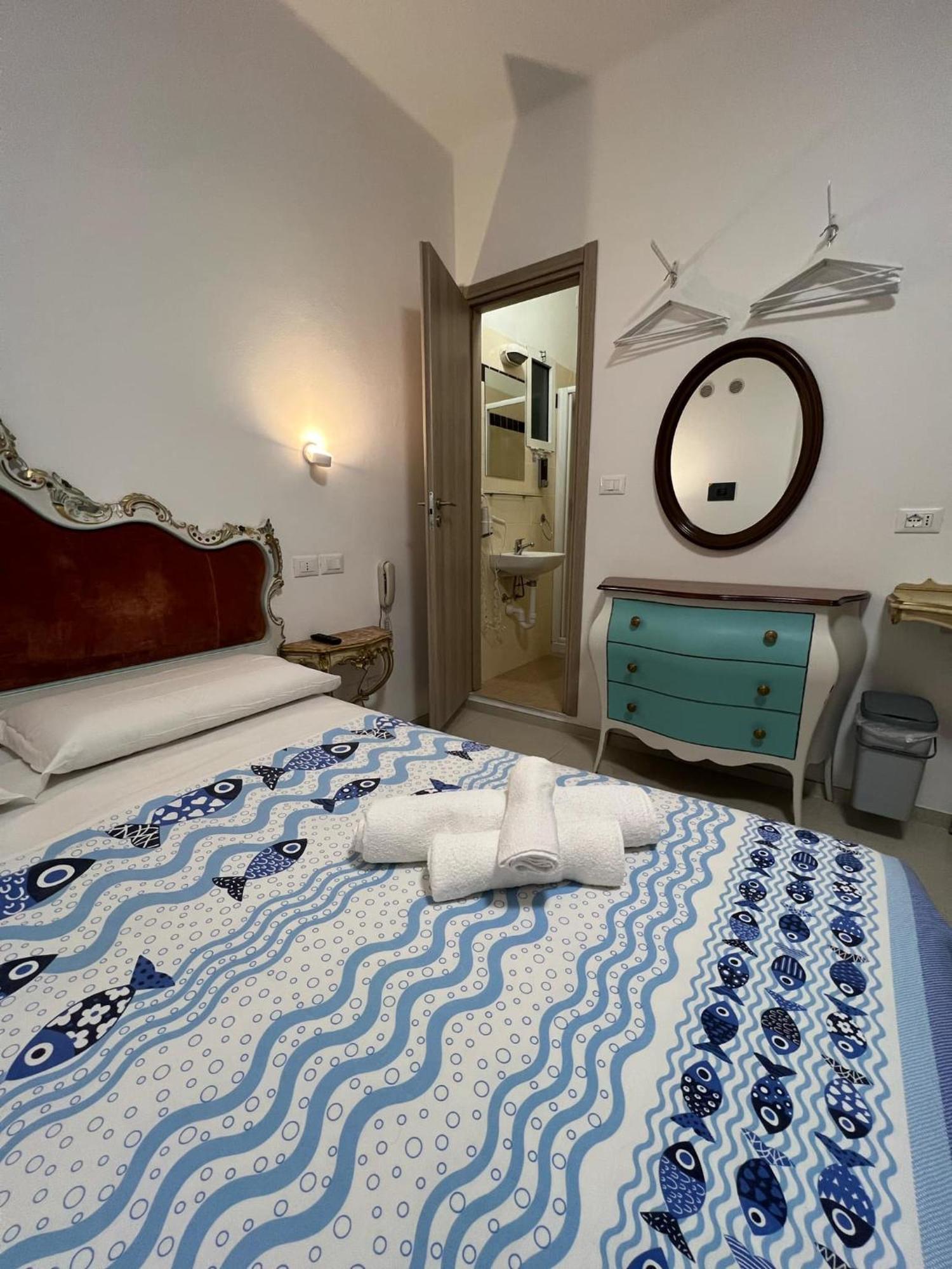 Bike Hotel Oasi Finale Ligure Extérieur photo