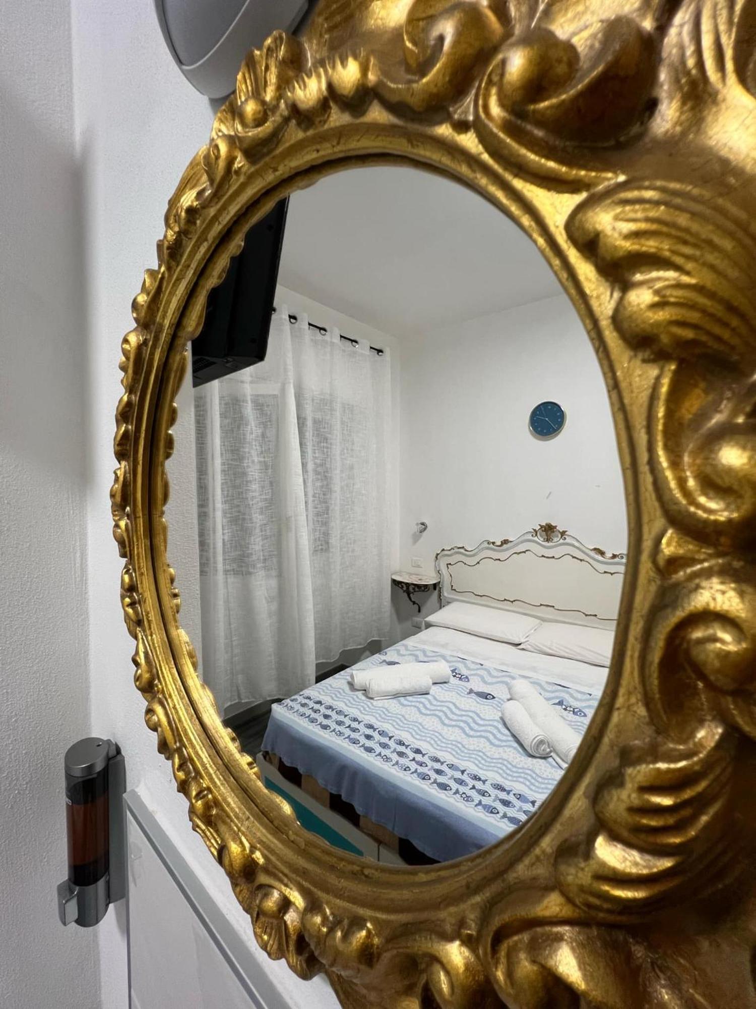 Bike Hotel Oasi Finale Ligure Extérieur photo